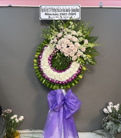 Kệ Hoa Tươi Chia Buồn - 01