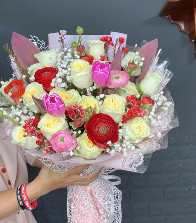 Bó Hoa Chúc Mừng HCM-0008