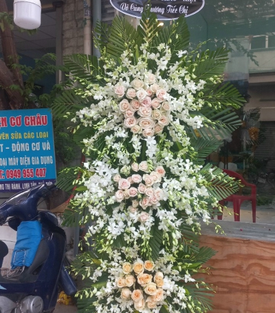 Hoa Tươi Chia Buồn - Kệ Hoa Đẹp HCB-0005