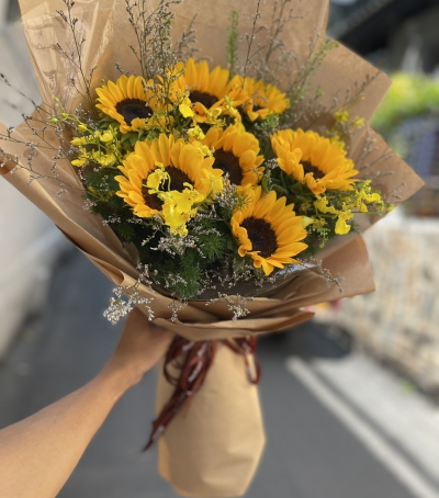 Bó Hoa Hướng Dương Chúc Mừng Tốt Nghiệp HHH-0001