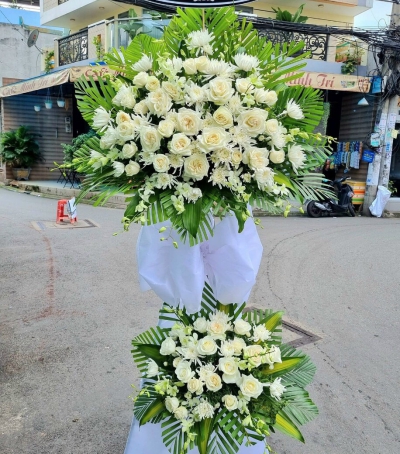 Hoa Tươi Chia Buồn - Kệ Hoa Đẹp HCB-0022