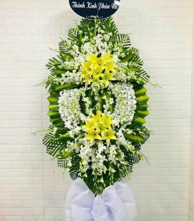 Hoa Tươi Chia Buồn - Kệ Hoa Đẹp HCB-0010