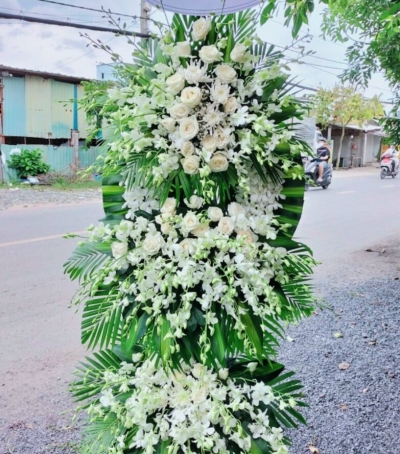 Hoa Tươi Chia Buồn - Kệ Hoa Đẹp HCB-0015