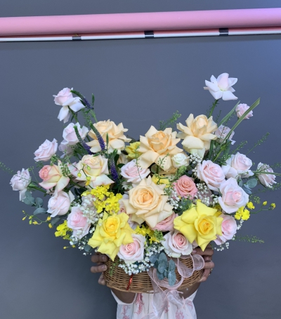Giỏ Hoa Tươi Chúc Mừng - 01