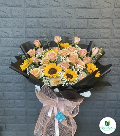 Bó Hoa Chúc Mừng HCM-0005