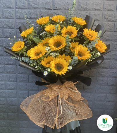 Bó Hoa Hướng Dương Chúc Mừng HCM-0007
