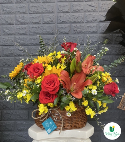 Giỏ Hoa Chúc Mừng HCM-0008