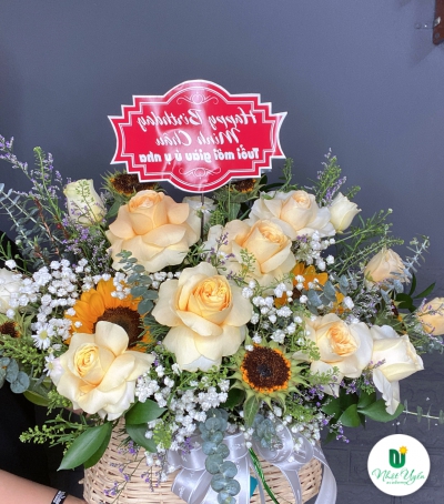 Giỏ Hoa Hồng Chúc Mừng HCM-0004