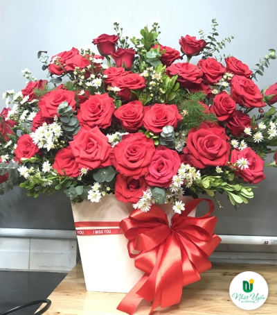 Giỏ Hoa Hồng - Hoa Tươi Chúc Mừng HCM-2110