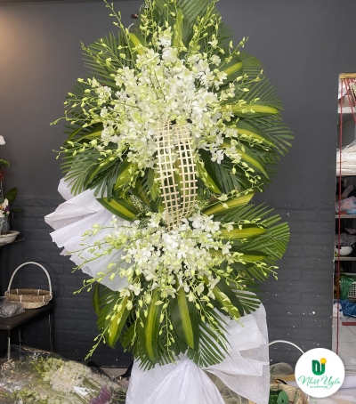 Hoa Tươi Chia Buồn - Kệ Hoa Đẹp HCB-0004