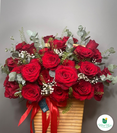 Giỏ Hoa Hồng Chúc Mừng HCM-0010