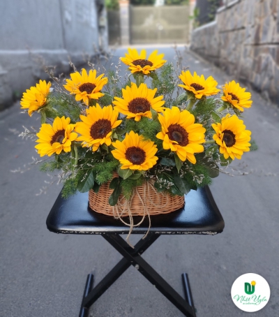 Giỏ Hoa Hướng Dương Chúc Mừng HHH-0001