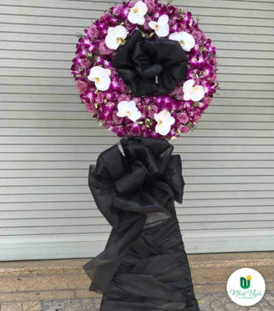 Hoa Tươi Chia Buồn - Kệ Hoa Đẹp HCB-0110