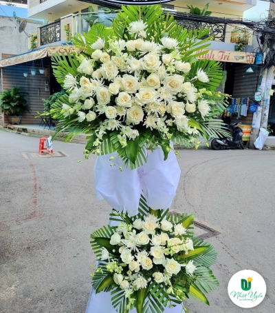 Hoa Tươi Chia Buồn - Kệ Hoa Đẹp HCB-0022