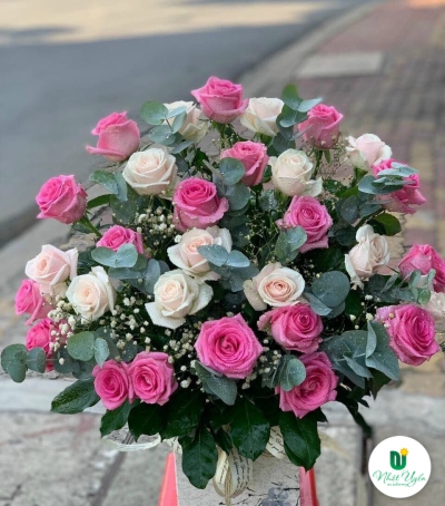 Giỏ Hoa Hồng - Hoa Tươi Chúc Mừng HCM-0016