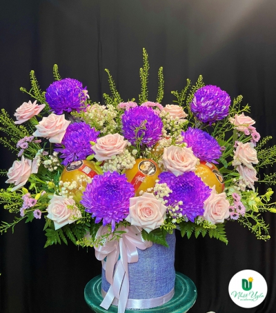 Giỏ Hoa Chúc Mừng - Giỏ Hoa Tươi HCM-0989