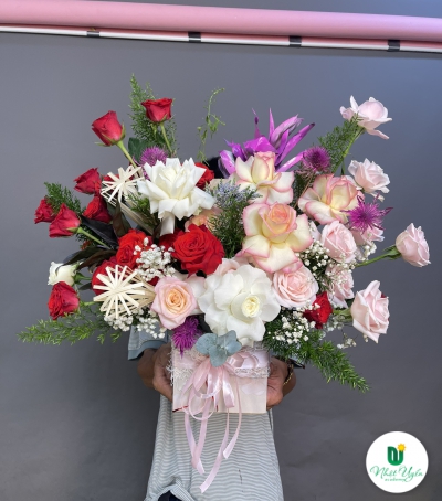 Giỏ Hoa Tươi Chúc Mừng - 04