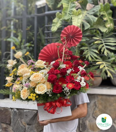 Giỏ Hoa Tươi Chúc Mừng - 010