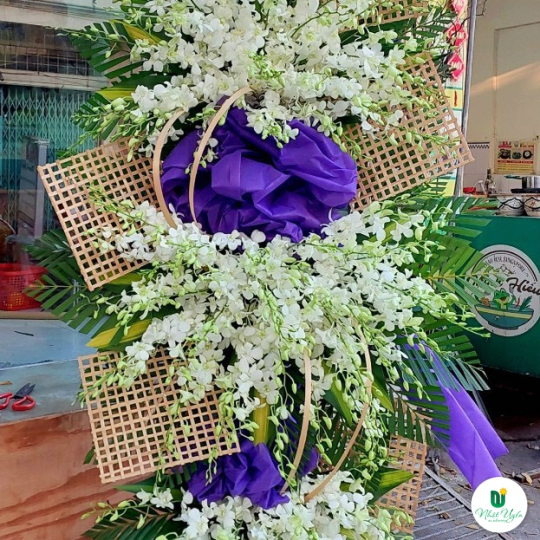 Hoa Tươi Chia Buồn - Kệ Hoa Đẹp HCB-0006