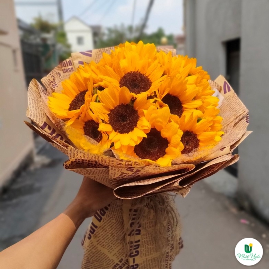 Bó Hoa Hướng Dương Chúc Mừng Tốt Nghiệp HHH-0112
