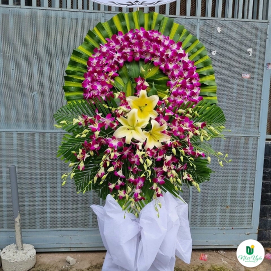 Hoa Tươi Chia Buồn - Kệ Hoa Đẹp HCB-0009
