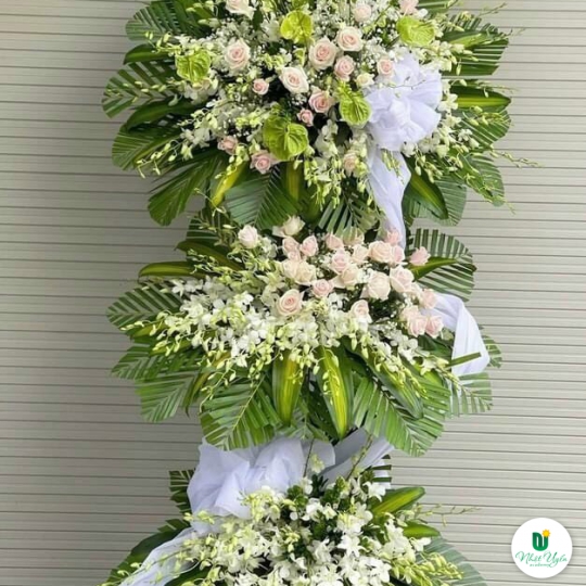 Hoa Tươi Chia Buồn - Kệ Hoa Đẹp HCB-0007