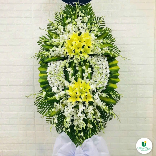 Hoa Tươi Chia Buồn - Kệ Hoa Đẹp HCB-0010