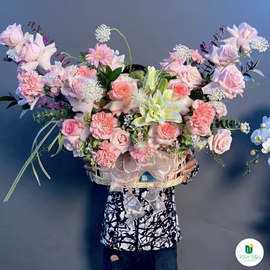 Giỏ Hoa Tươi Chúc Mừng - 07