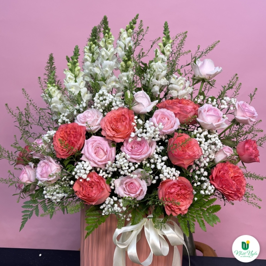 Giỏ Hoa Tươi Chúc Mừng - 08